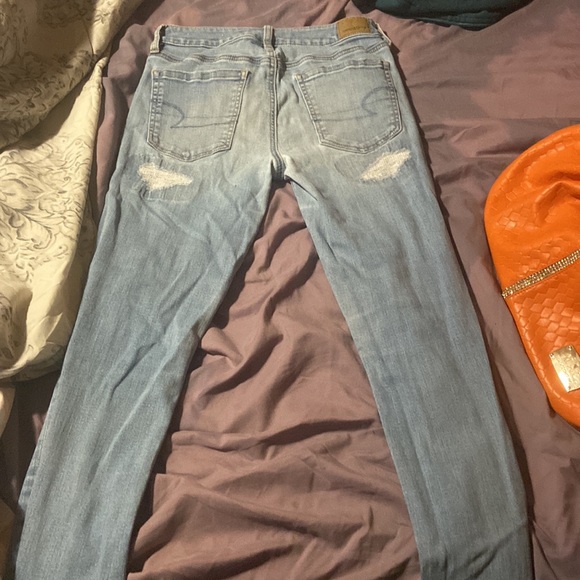American eagle ripped jeans - Picture 2 of 4